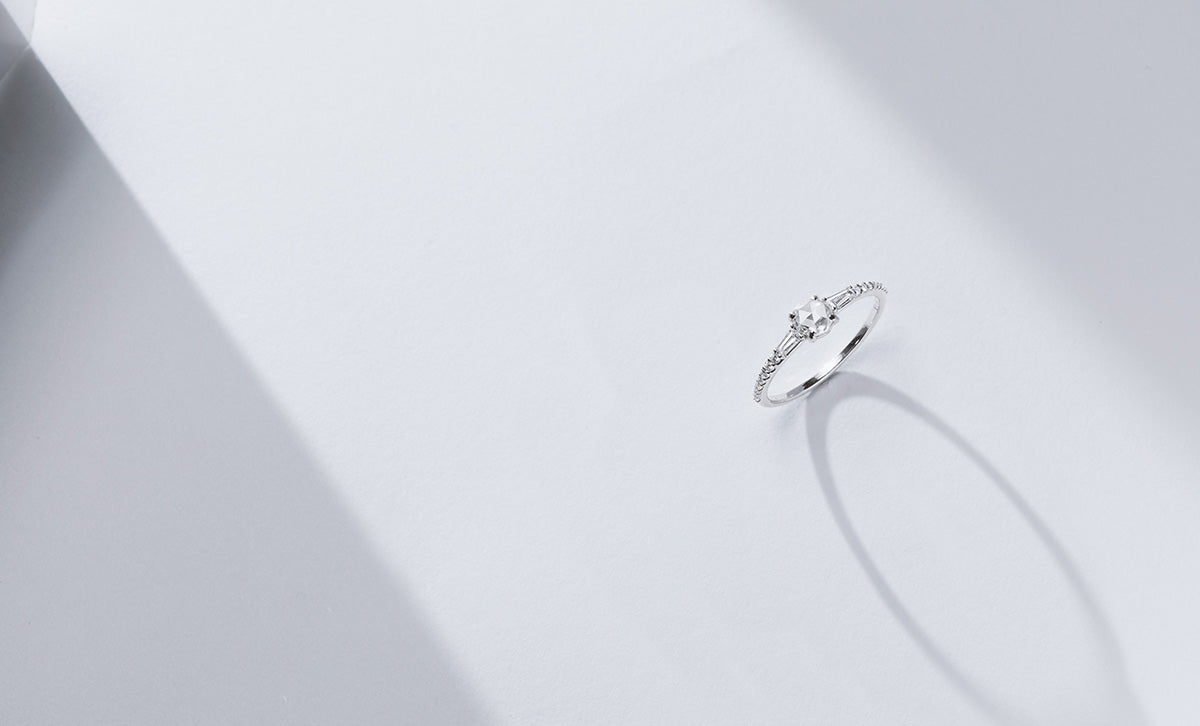 What is the Difference Between White Gold and Platinum?