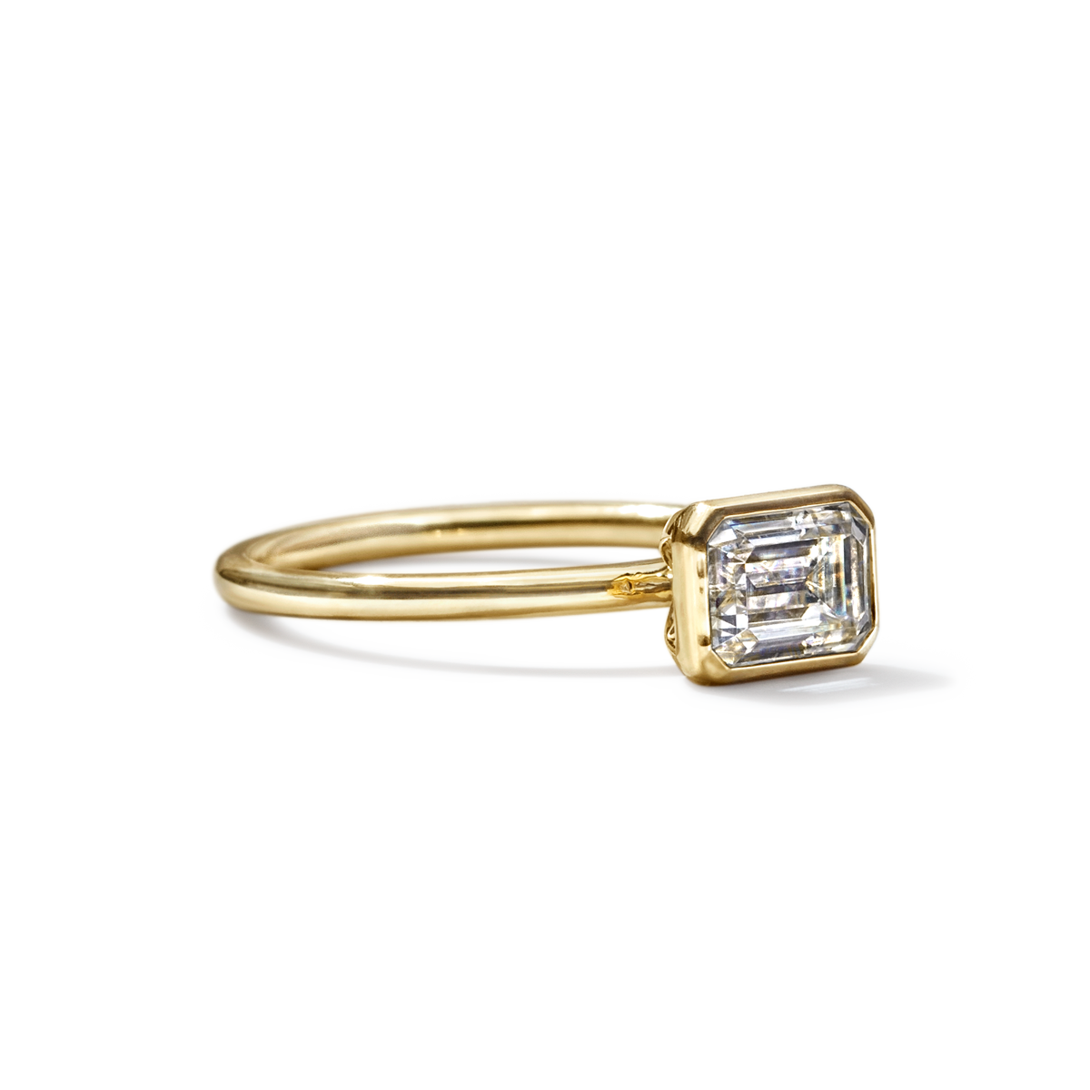 ILA Bezel