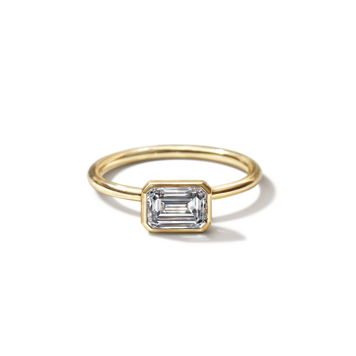 #color_18K Yellow Gold Emerald Bezel Engagement Ring