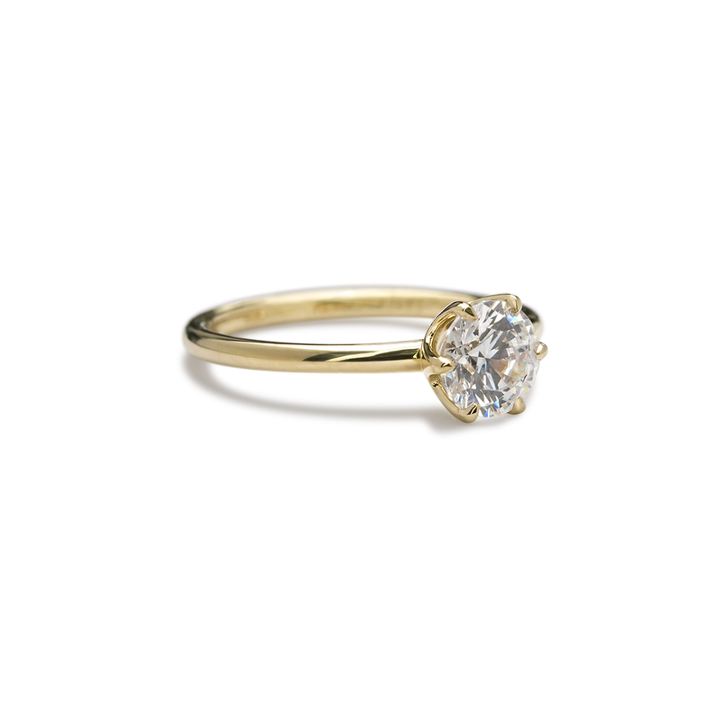 18K Yellow Gold Chispa Round Engagement Ring
