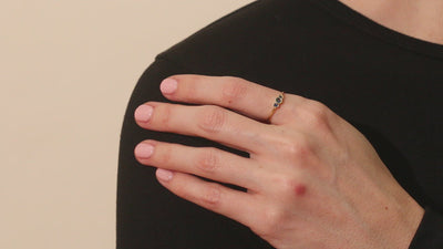  blue sapphire gold ring