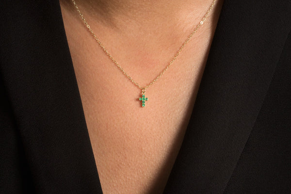 Lois Cross in Emeralds