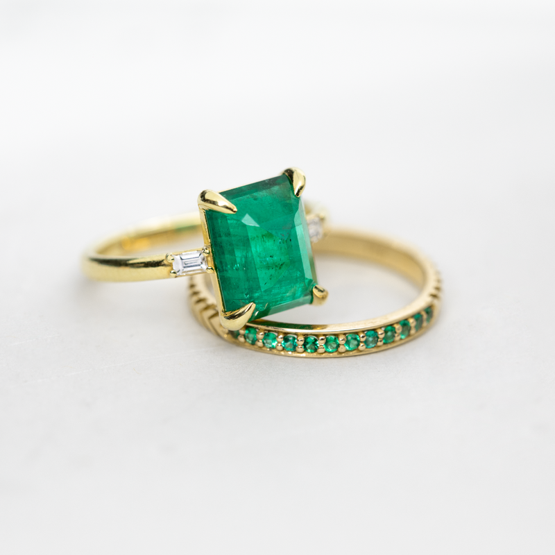 Malay in Emeralds and Diamonds – ILA