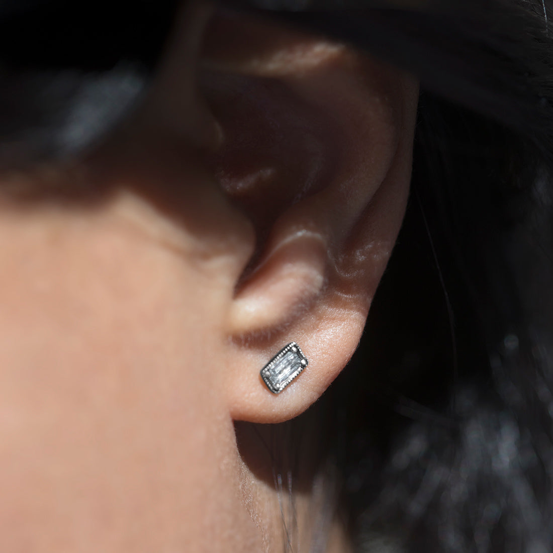 Leone in Blackened Gold