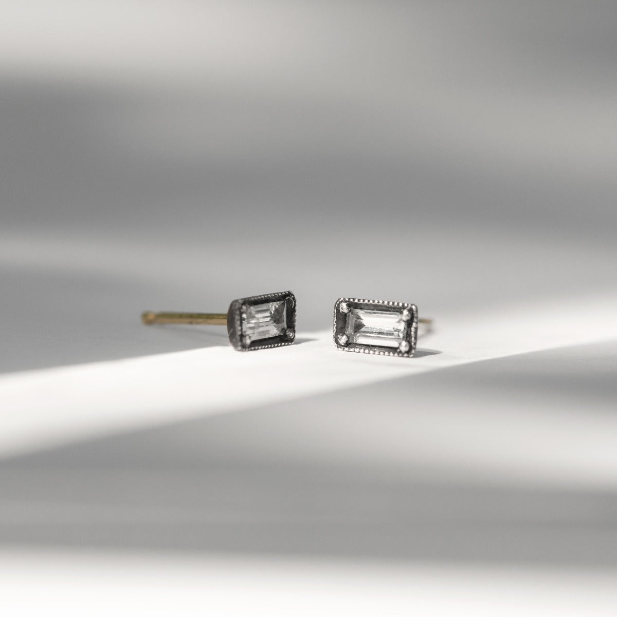 Leone in Blackened Gold